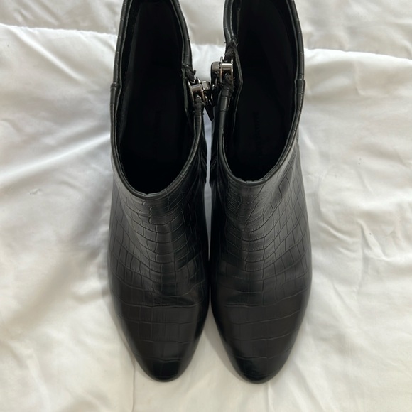 Faux Alligator Booties - Picture 5 of 6